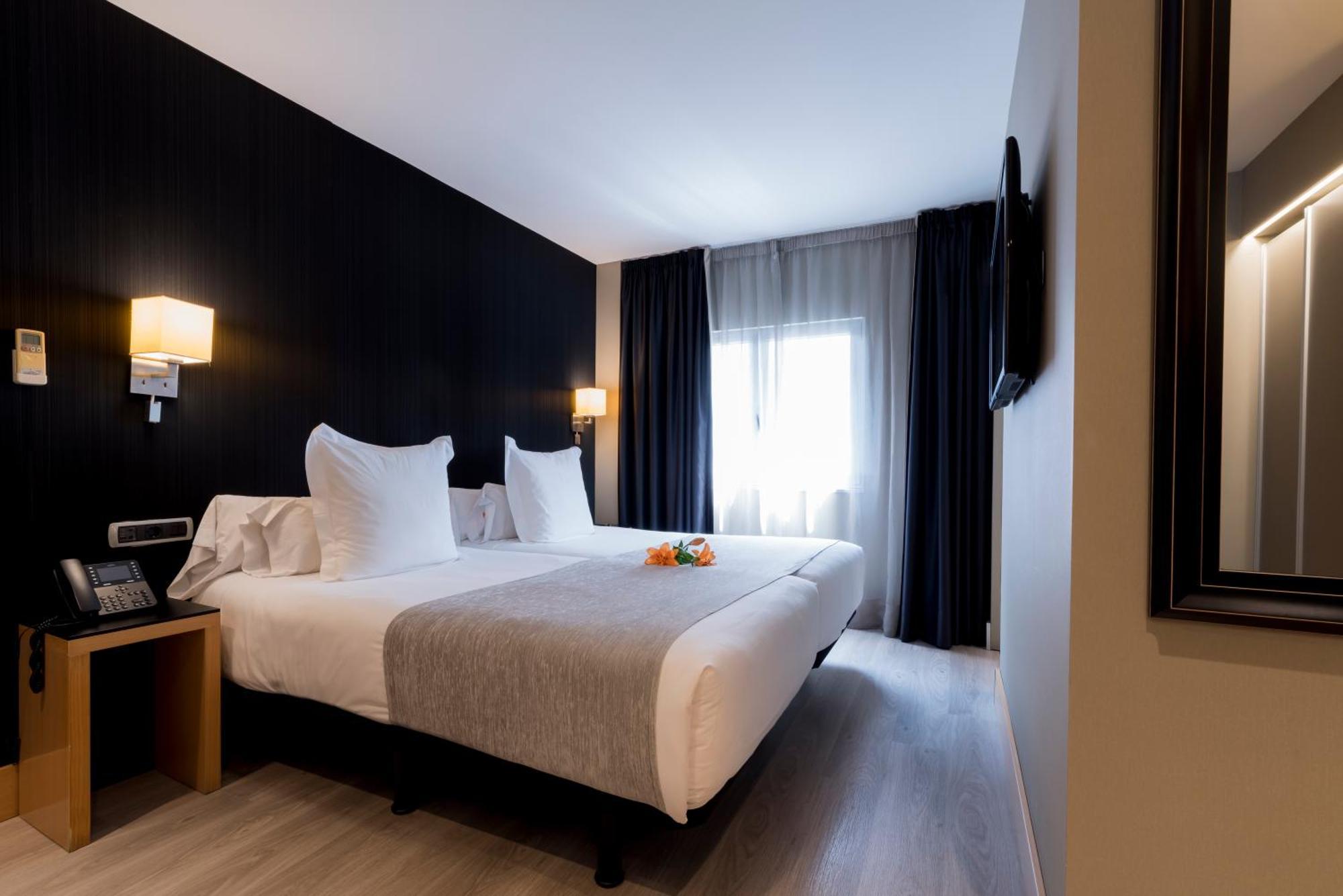 Hotel Plaza 4*